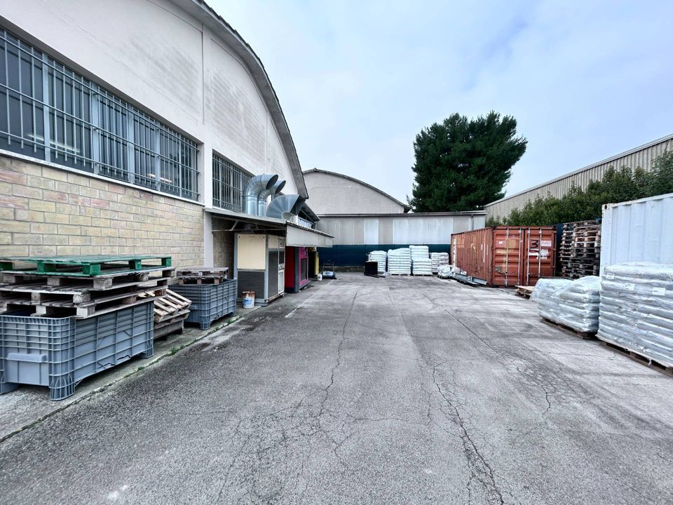 Erhvervsejendom i Civitanova Marche, Macerata - foto 3