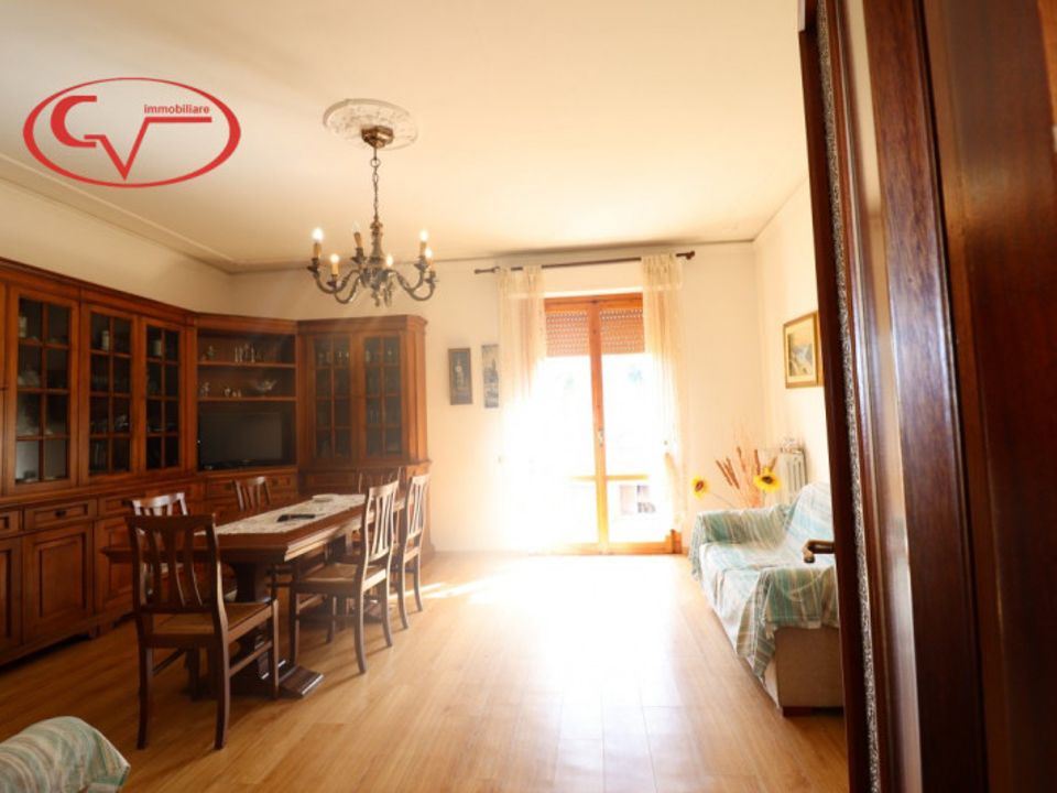Lejlighed i Montevarchi, Arezzo - foto 4
