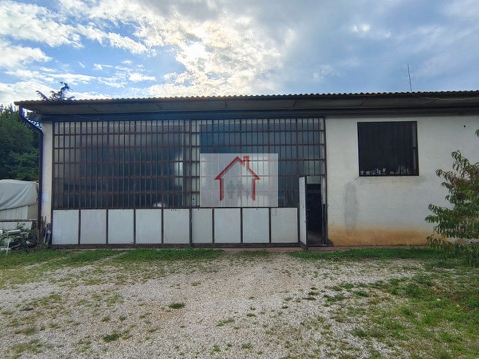 Erhvervsejendom i Giavera del Montello, Treviso - foto 1