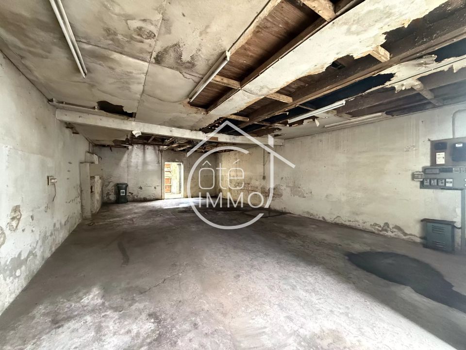Garage i Sainte-Foy-la-Grande, Gironde - foto 3