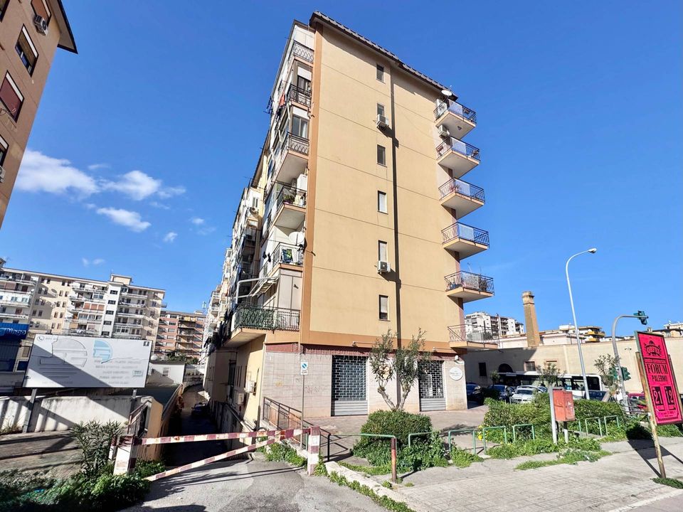 Erhvervsejendom i Palermo, Palermo - foto 2