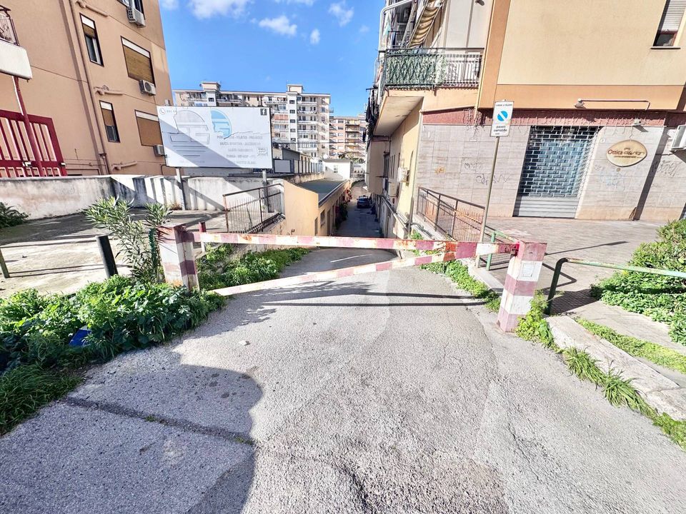 Erhvervsejendom i Palermo, Palermo - foto 3