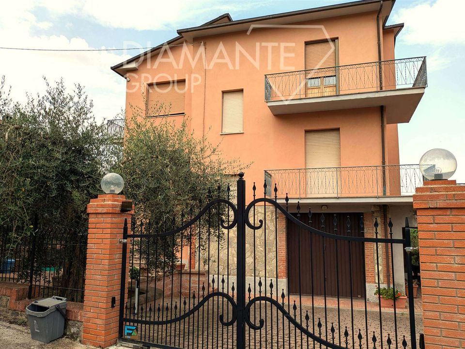 Villa i Castiglione del Lago, Perugia - foto 1