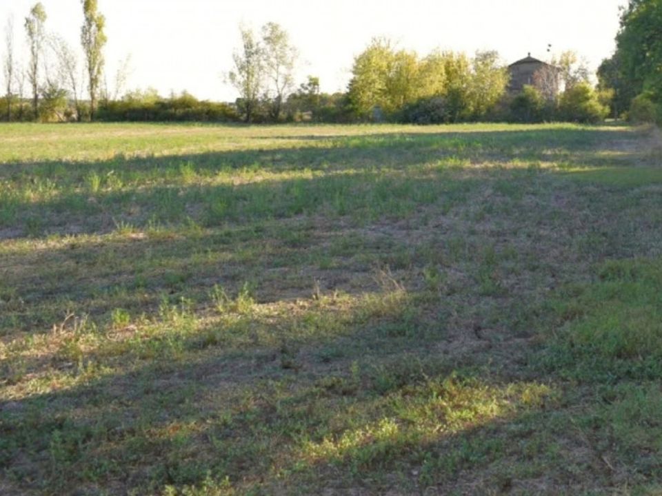Helårsgrund i Camposanto, Modena - foto 1