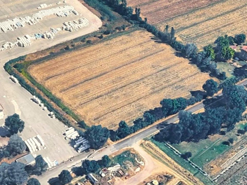 Helårsgrund i Camposanto, Modena - foto 2