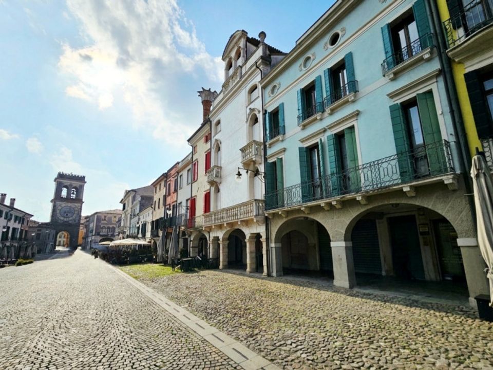 Erhvervsejendom i Este, Padua - foto 1