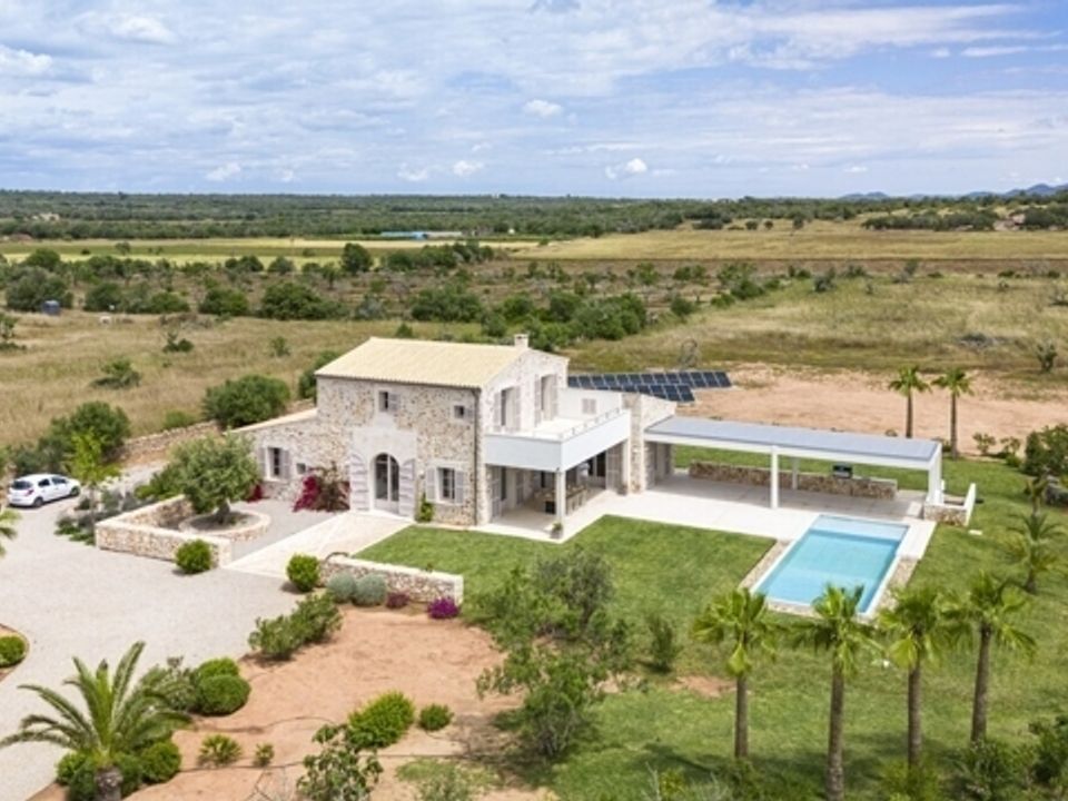 Landejendom i Ses Salines, Mallorca - foto 1