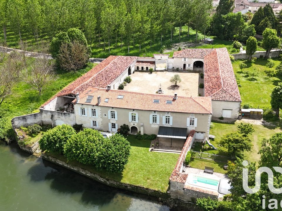 Villa i Bourg-Charente, Charente - foto 1