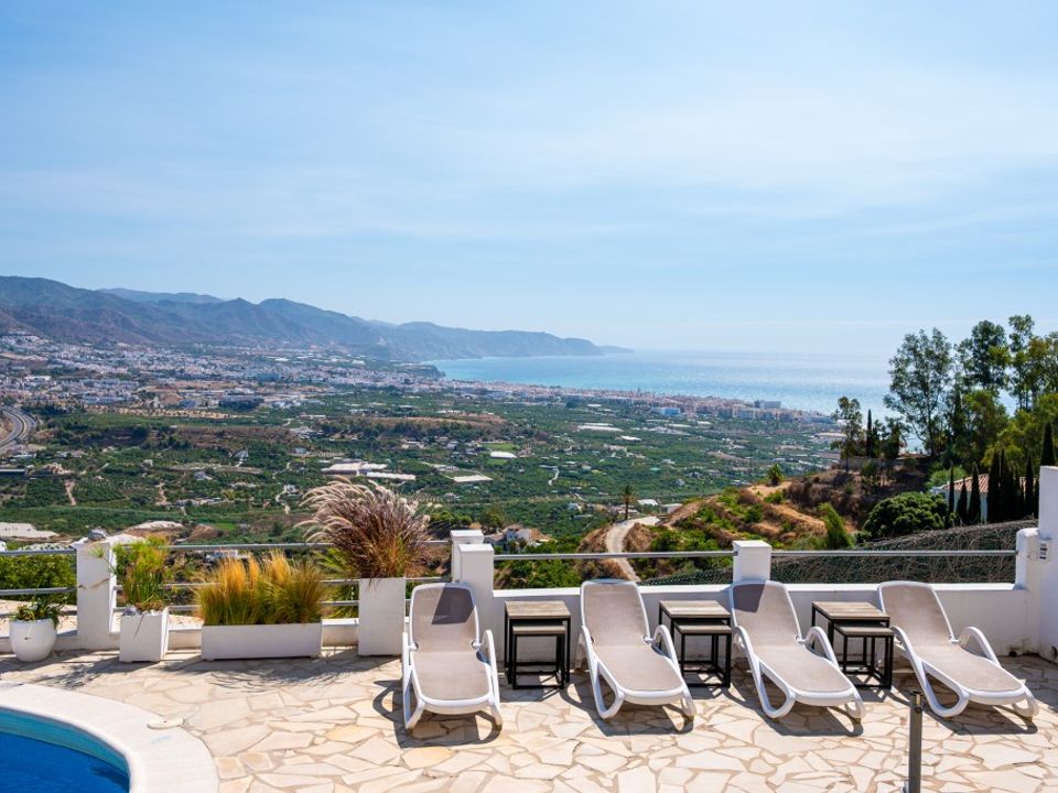 Villa i Nerja, Malaga - foto 1