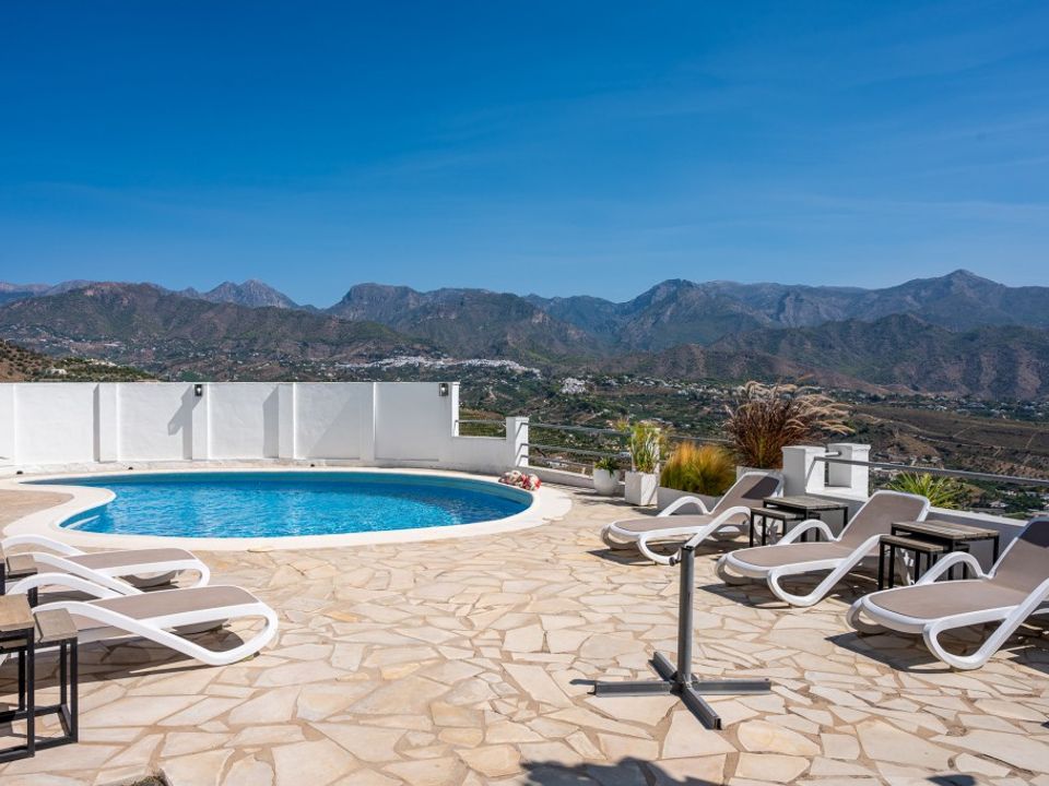 Villa i Nerja, Malaga - foto 4
