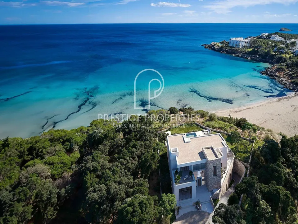 Helårsgrund i Cala Llenya, Ibiza - foto 1