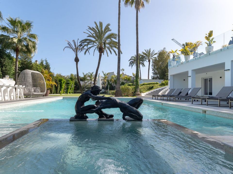 Villa i Atalaya Isdabe, Malaga - foto 2
