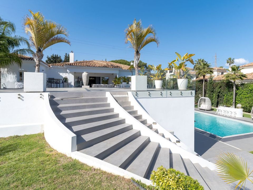 Villa i Atalaya Isdabe, Malaga - foto 4