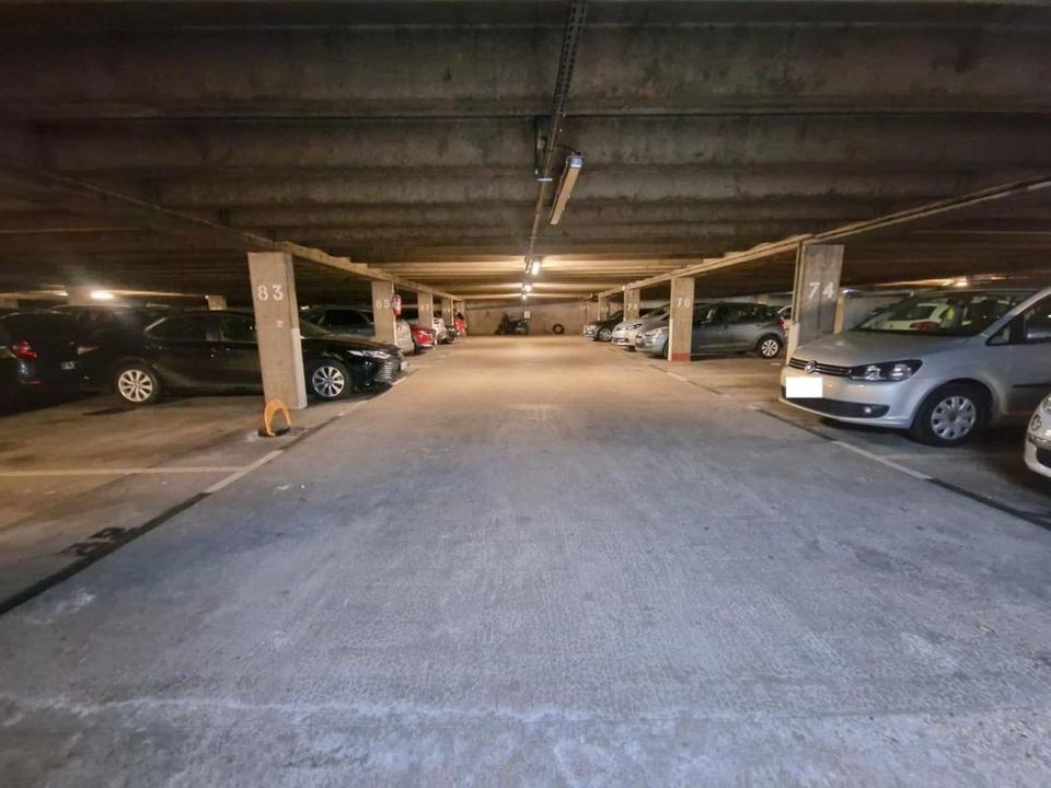 Parkeringsplads i Asnières-sur-Seine, Hauts-de-Seine - foto 4