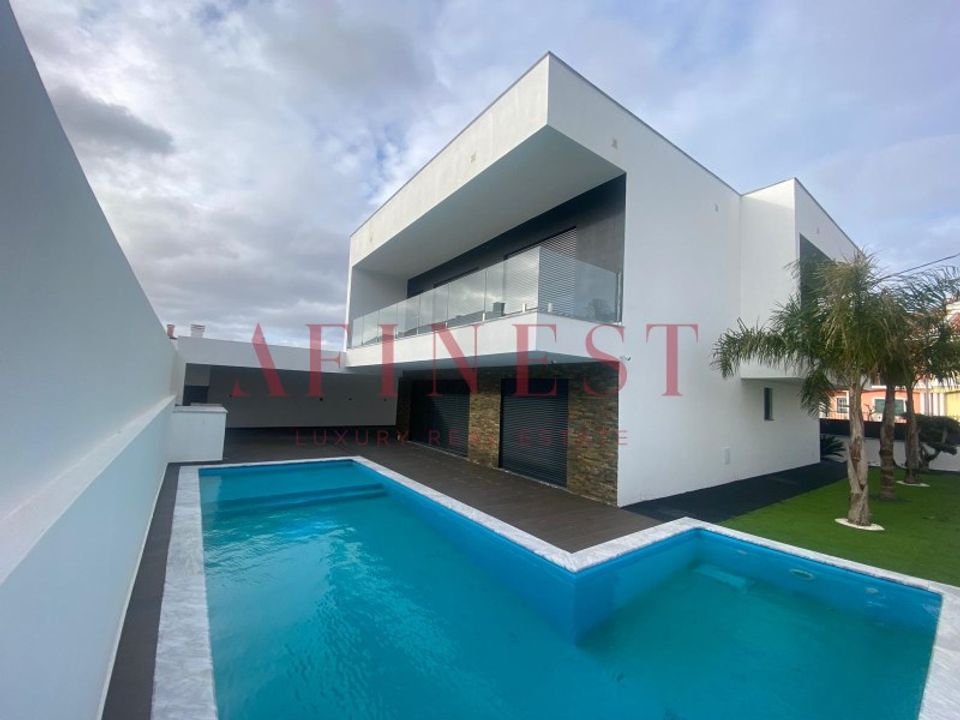Villa i Corroios, Setubal - foto 1