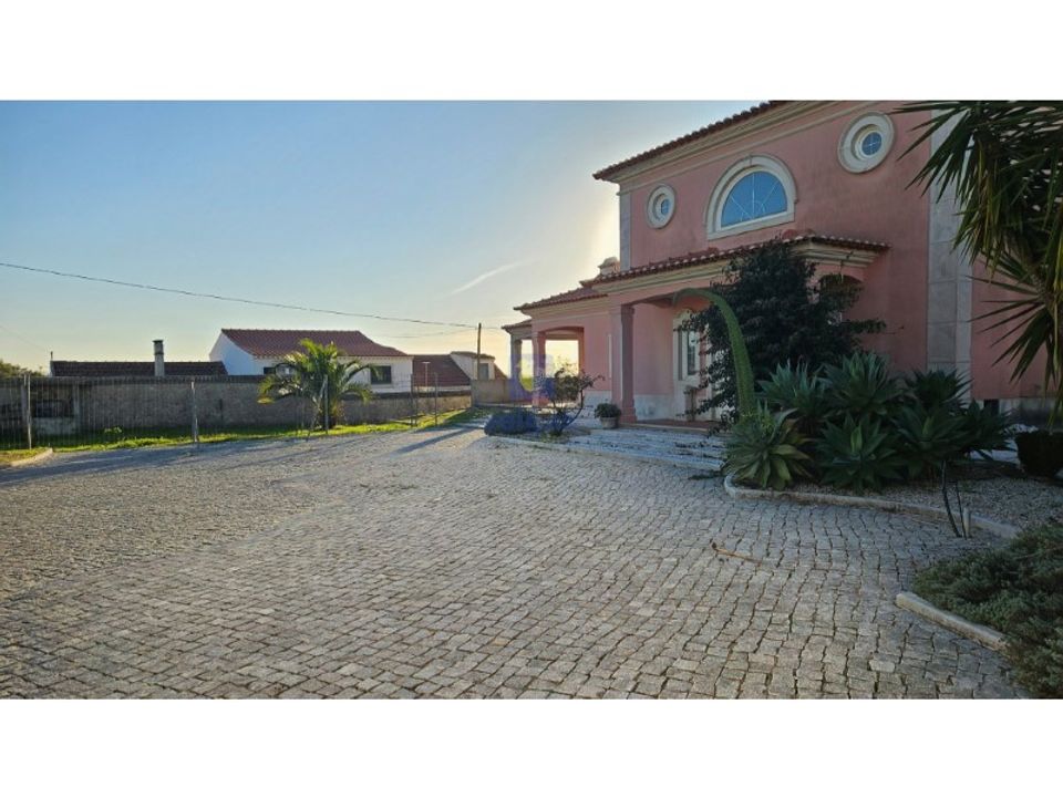 Villa a A dos Francos, Leiria - foto 1