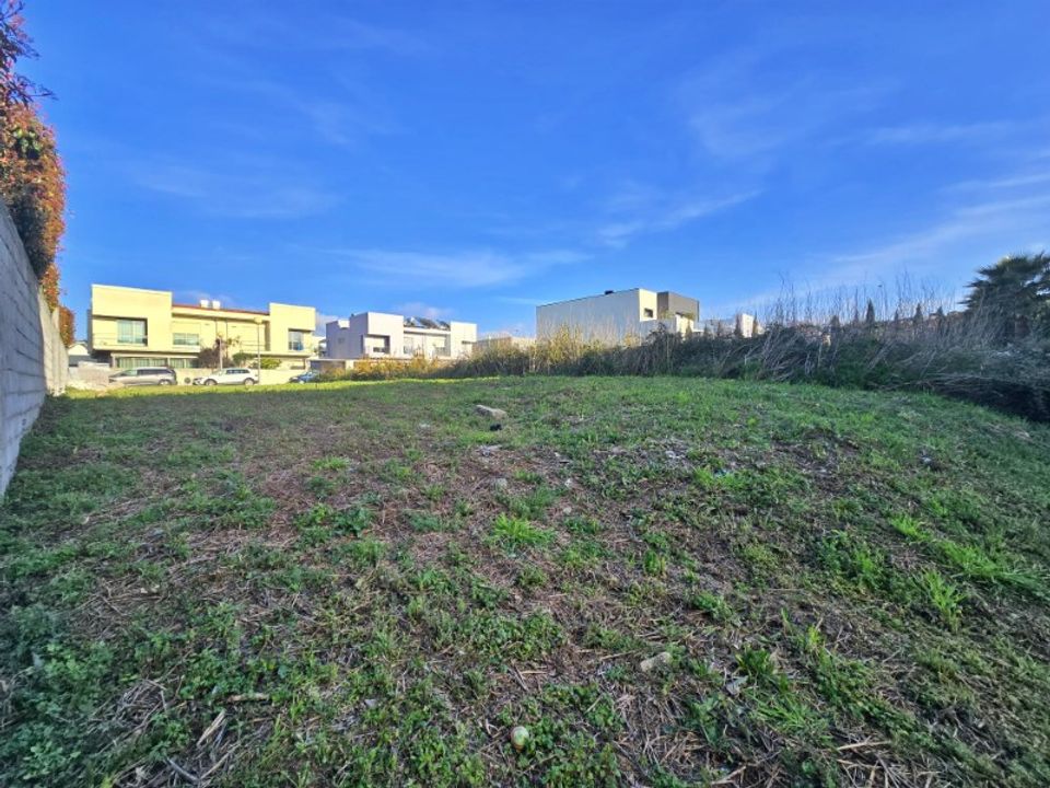 Helårsgrund i Maia, Porto - foto 1