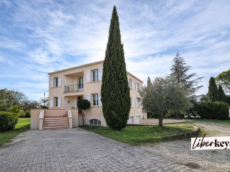 Villa i Oraison, Alpes-de-Haute-Provence - bilde 1