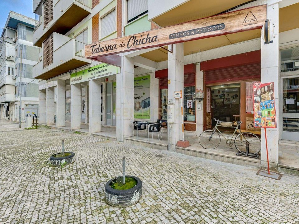 Erhvervsejendom i Odivelas, Lisbon - foto 2