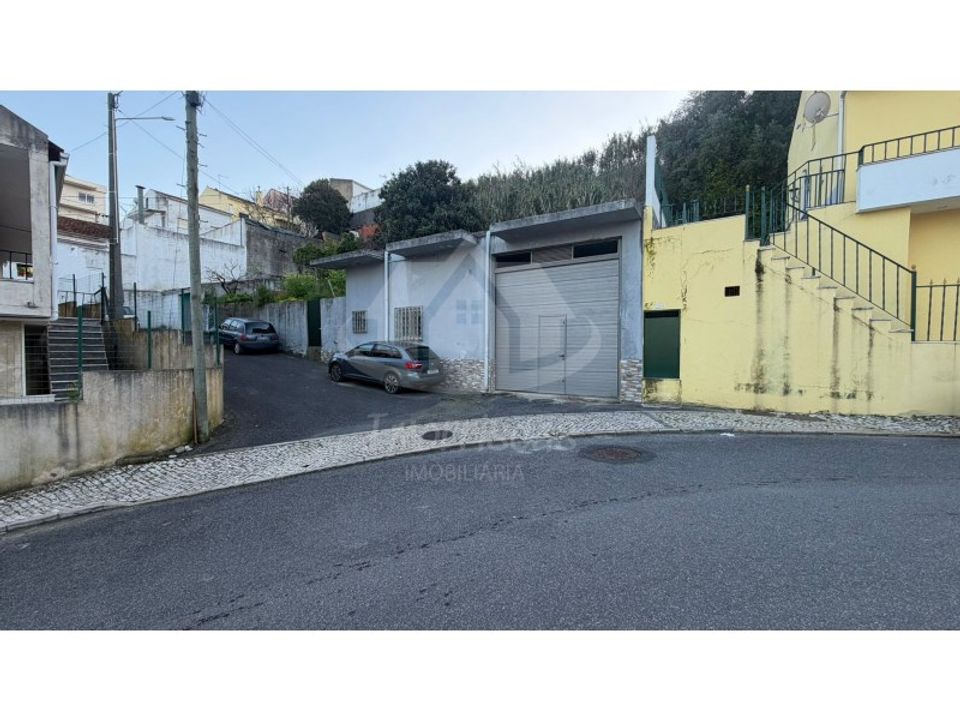 Erhvervsejendom i Camarate, Lisbon - foto 2