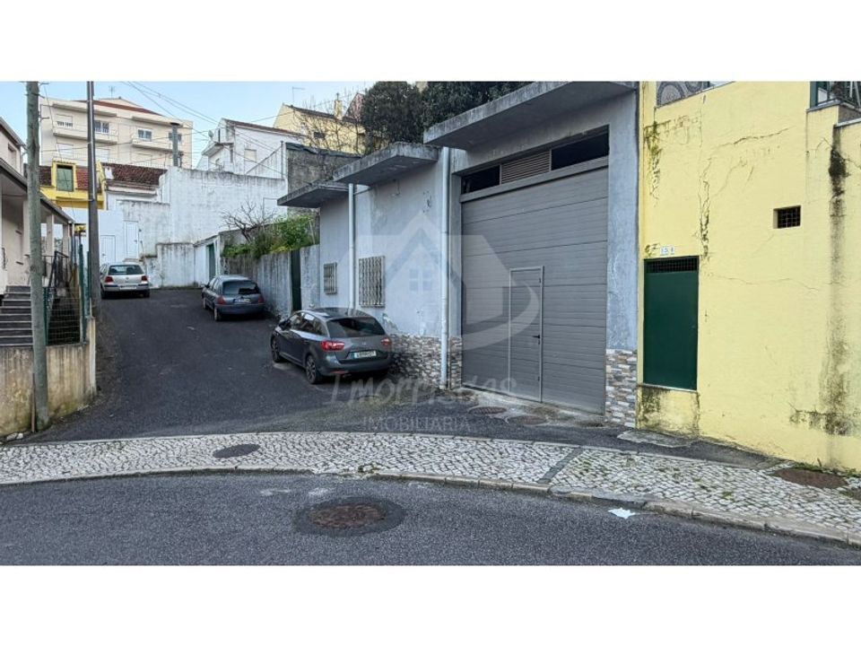 Erhvervsejendom i Camarate, Lisbon - foto 3
