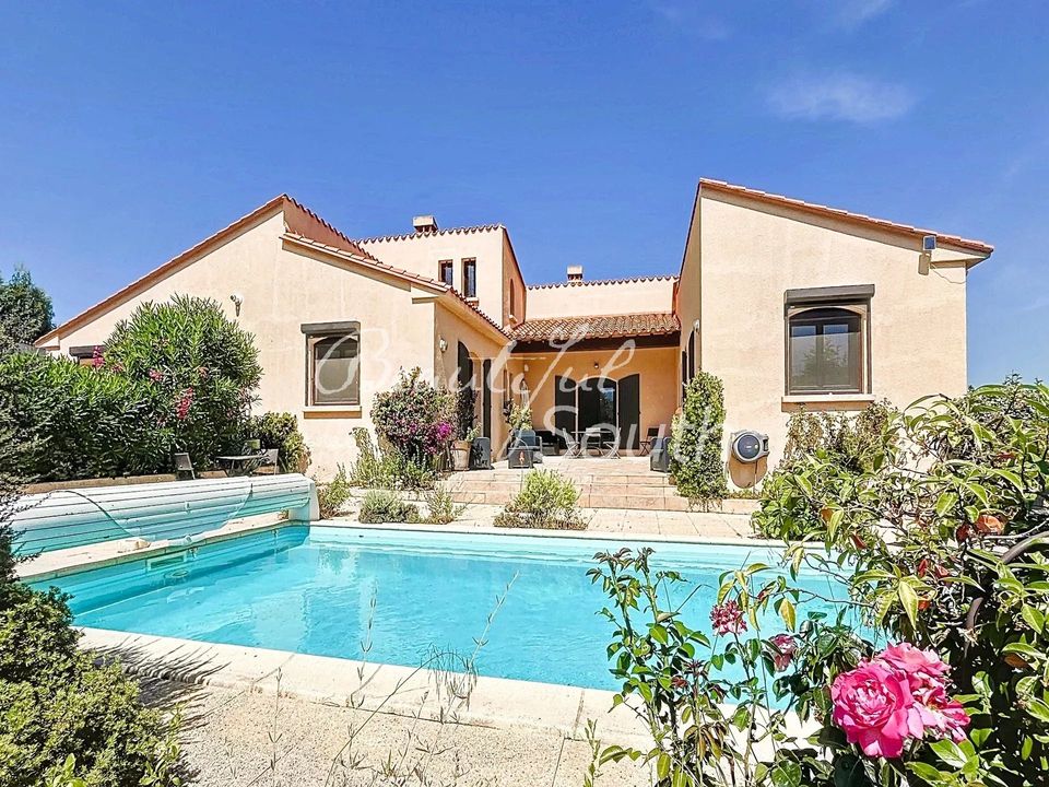 Villa i Montesquieu-des-Alberes, Pyrenees-Orientales - foto 1