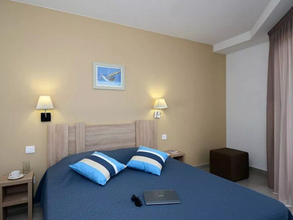 Erhvervsejendom i Le Barcares, Pyrenees-Orientales - foto 4