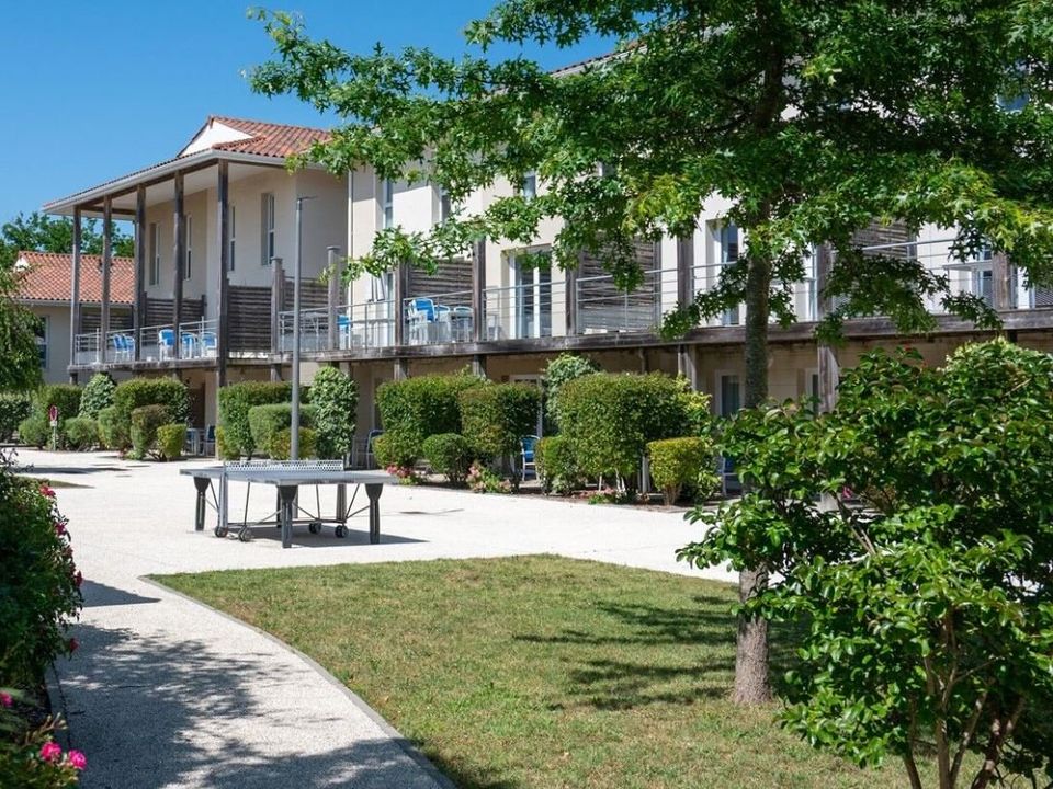 Erhvervsejendom i Hourtin, Gironde - foto 2