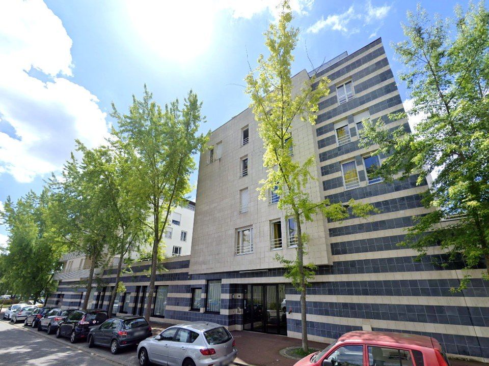 Erhvervsejendom i Saint-Germain-en-Laye, Yvelines - foto 1