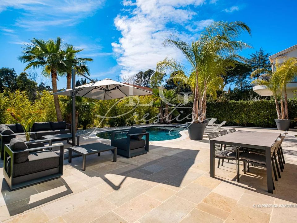 Villa i Mandelieu-la-Napoule, Alpes-Maritimes - foto 4