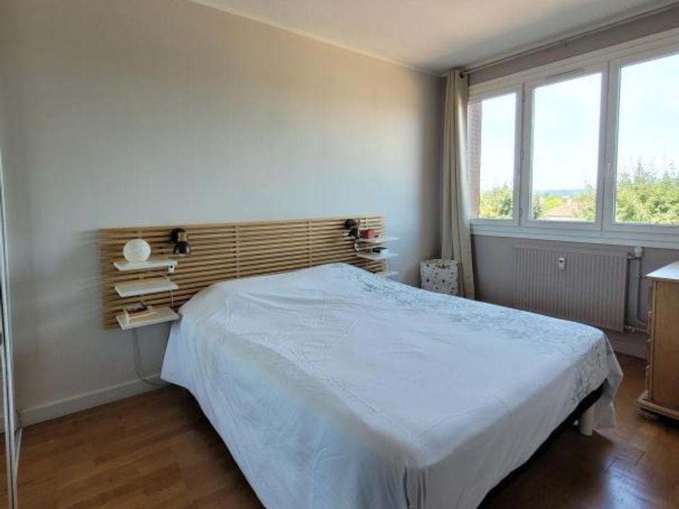 Lejlighed i Meyzieu, Rhone - foto 2