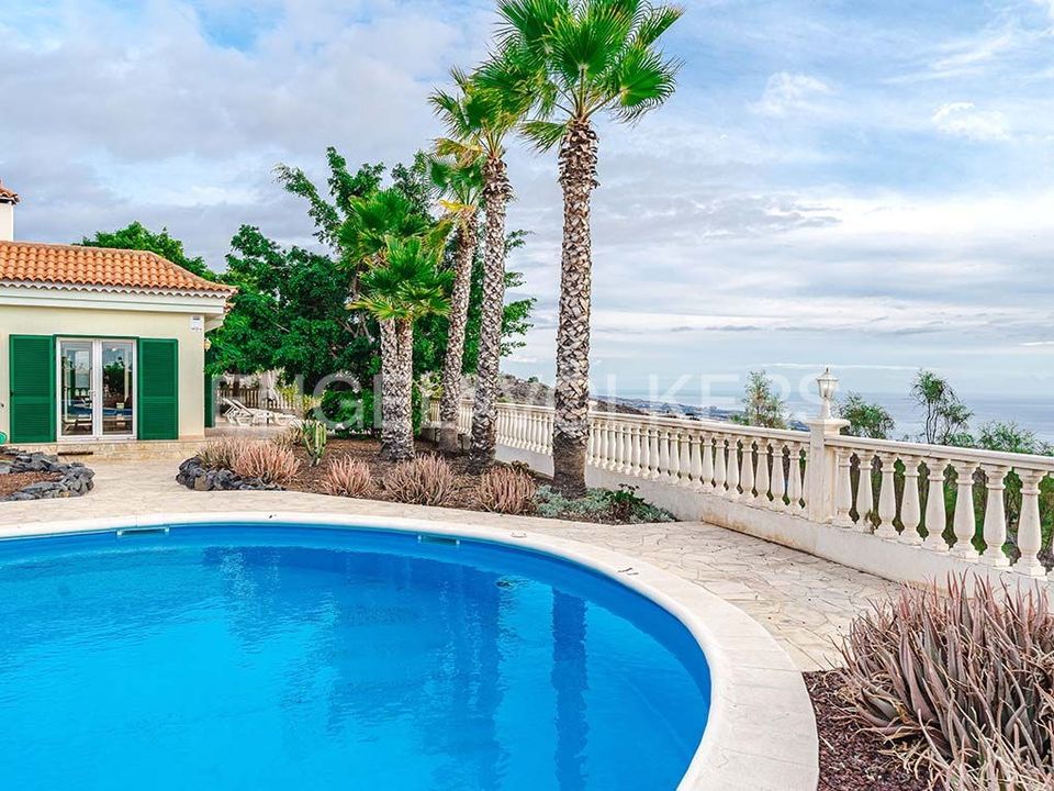 Villa i Guia De Isora, Tenerife - bilde 1