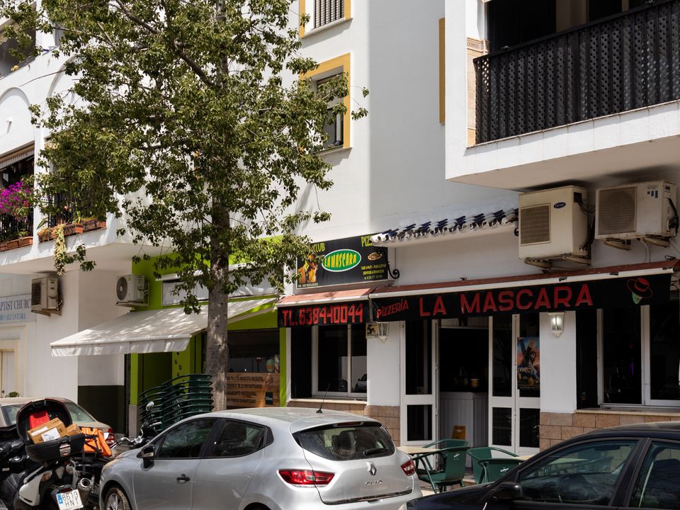 Erhvervsejendom i San Pedro de Alcantara, Malaga - foto 1