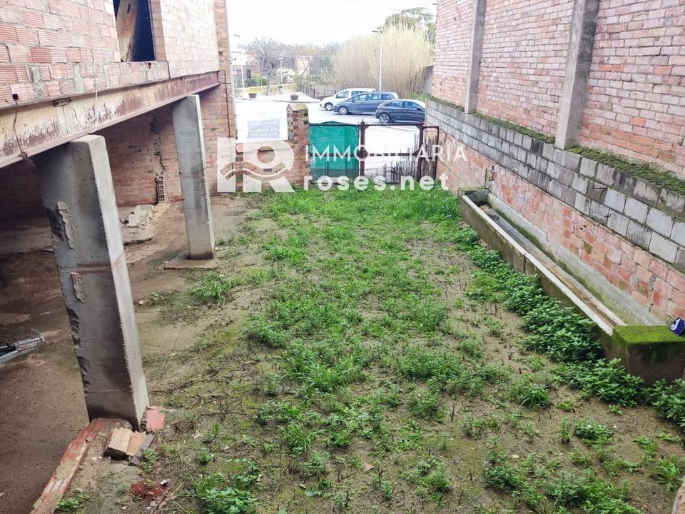 Erhvervsejendom i Peralada, Gerona - foto 1