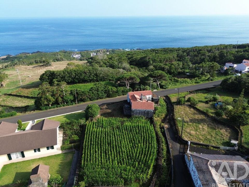 Casa de pueblo en Lajes do Pico, Pico - foto 2