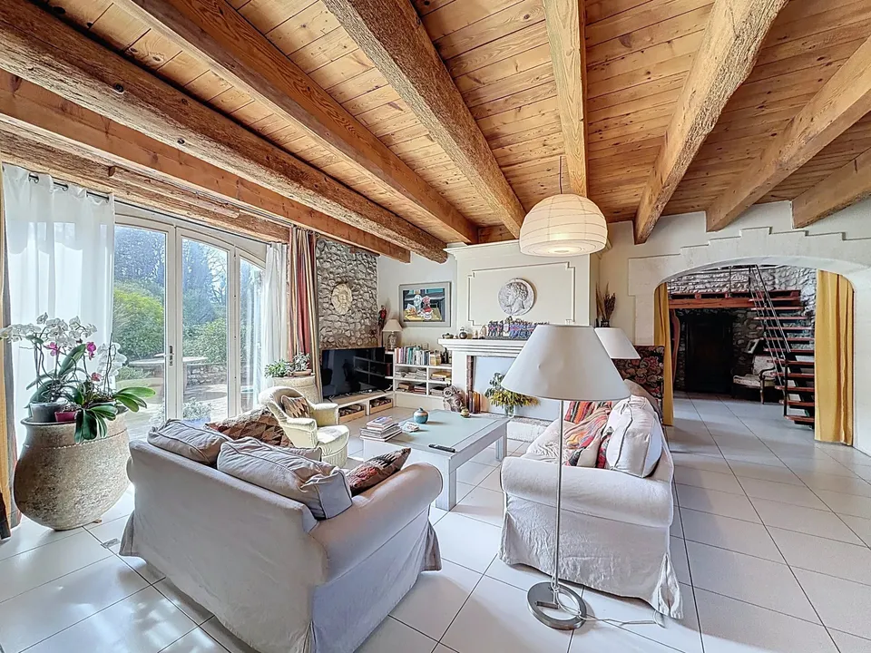 Villa i Saint-Remy-de-Provence, Bouches-du-Rhone - foto 1