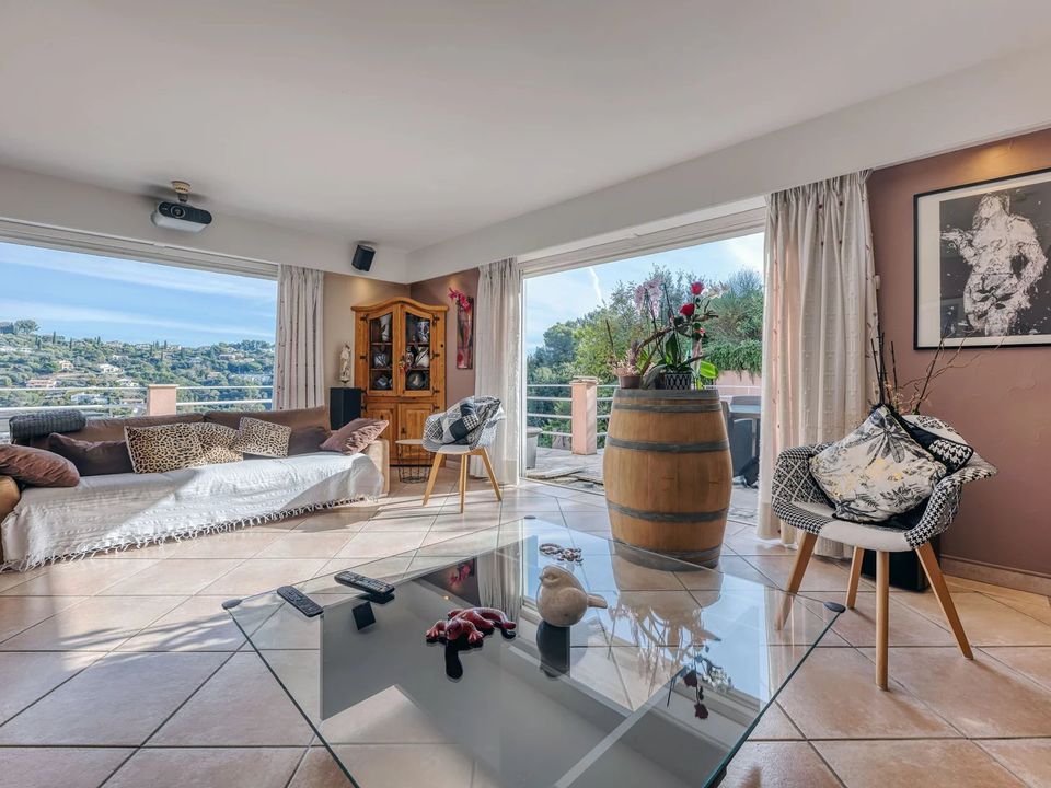 Villa i Cagnes-sur-Mer, Alpes-Maritimes - bilde 2