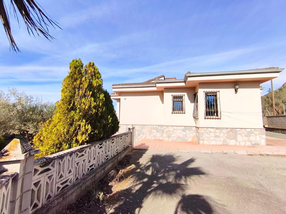 Villa i Banyeres De Mariola, Alicante - foto 2