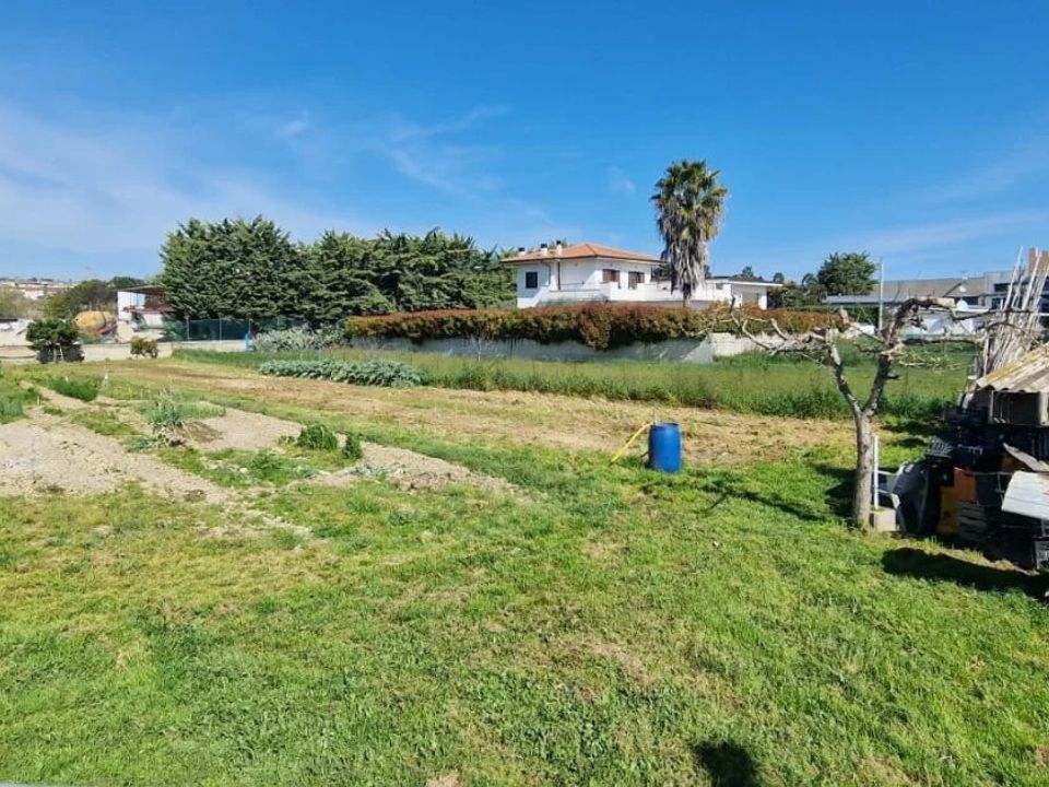 Helårsgrund i Montesilvano Marina, Pescara - foto 1