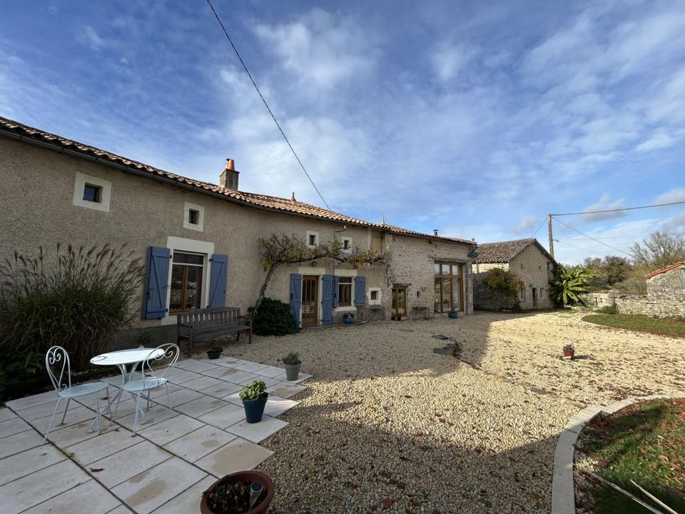 Villa i Limalonges, Deux-Sevres - bilde 1