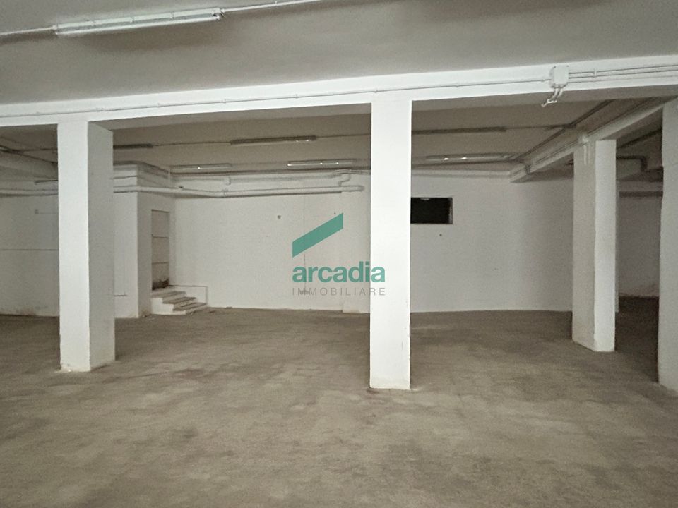 Garage i Bari, Bari - foto 5