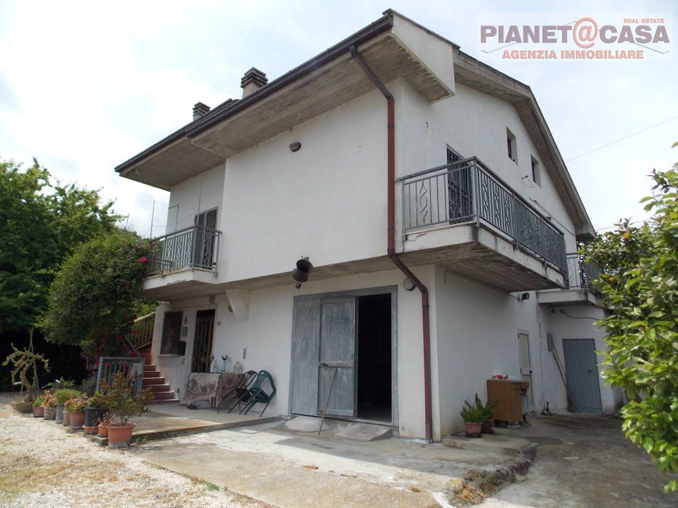 Villa i Ancarano, Teramo - foto 1