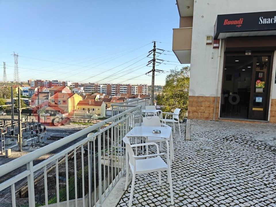 Erhvervsejendom i Odivelas, Lisbon - foto 2