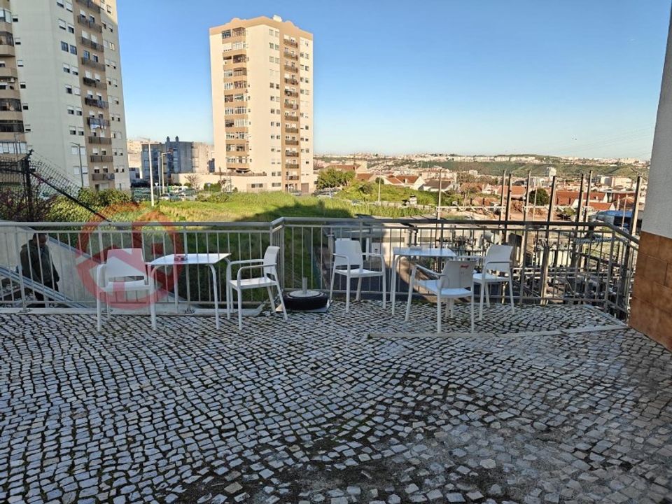 Erhvervsejendom i Odivelas, Lisbon - foto 3
