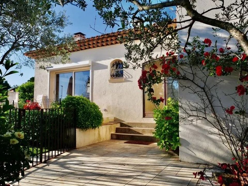 Villa i Roquebrune-sur-Argens, Var - foto 1
