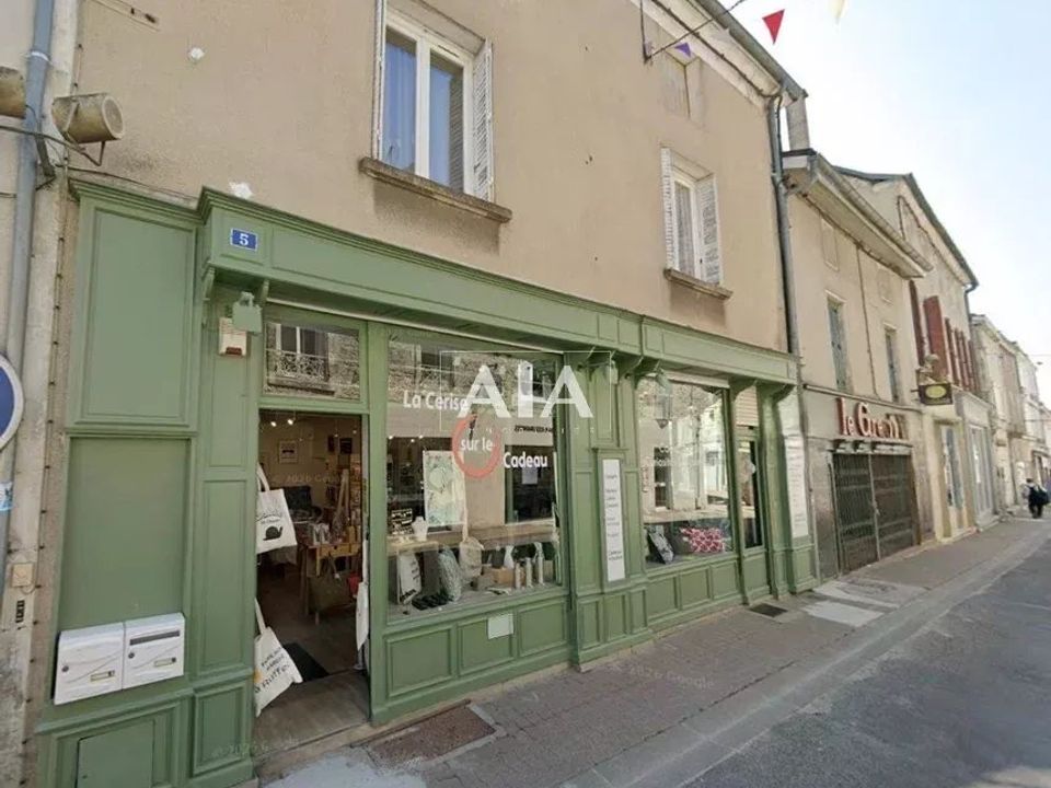Lägenhet i Ruffec, Charente - foto 1