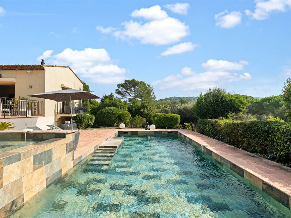 Villa i Mougins, Alpes-Maritimes - foto 1