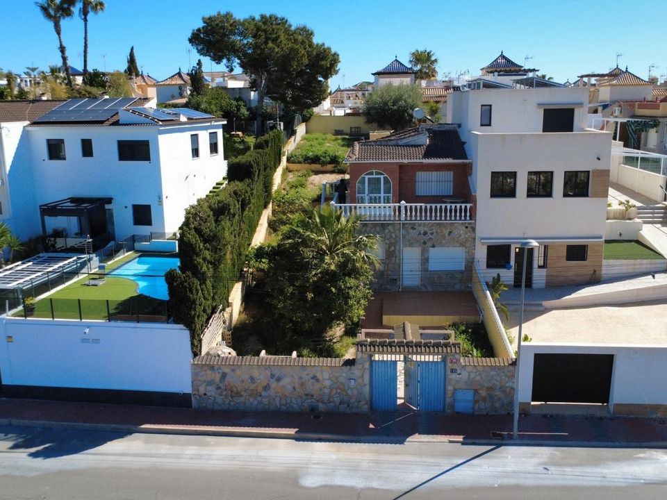 Villa i Los Balcones, Alicante - foto 1
