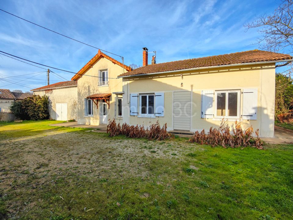 Landejendom i Sauze-Vaussais, Deux-Sevres - foto 1