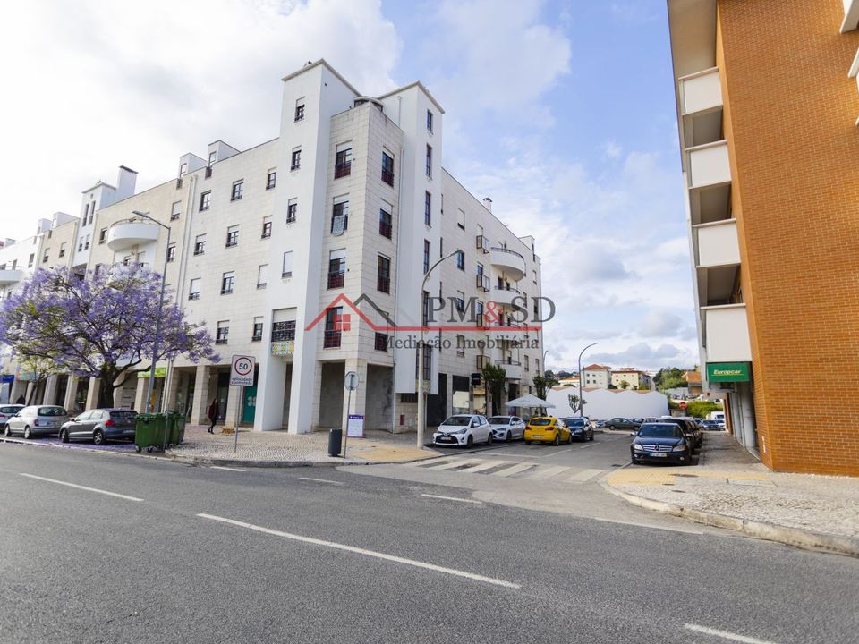 Erhvervsejendom i Leiria, Leiria - foto 1
